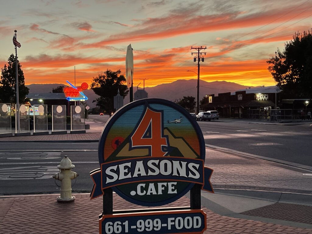 4 Seasons Cafe 4 Seasons Cafe Pickup and Curbside Tehachapi